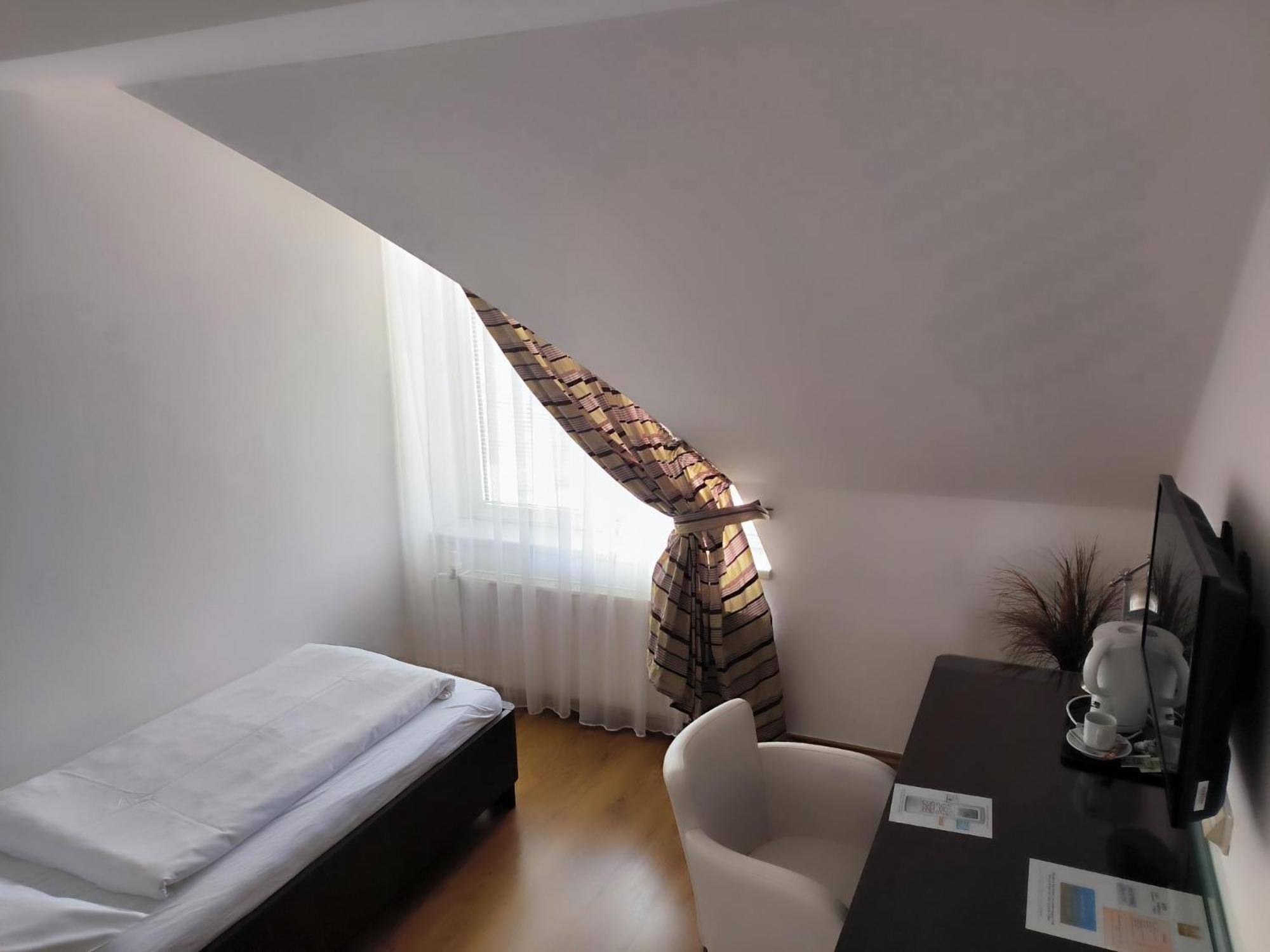 Hotel Trinity Olomouc Ngoại thất bức ảnh
