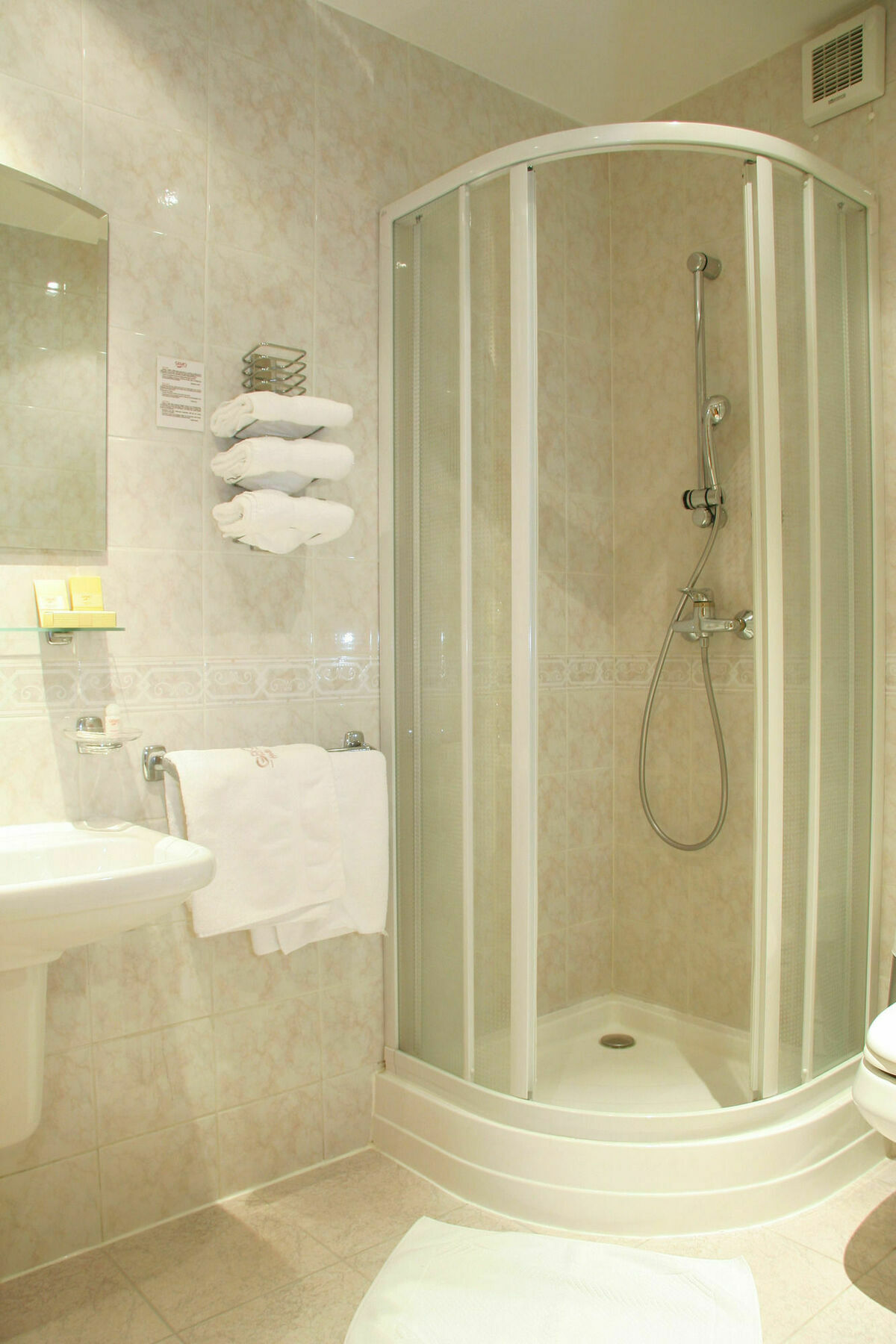 Hotel Trinity Olomouc Ngoại thất bức ảnh